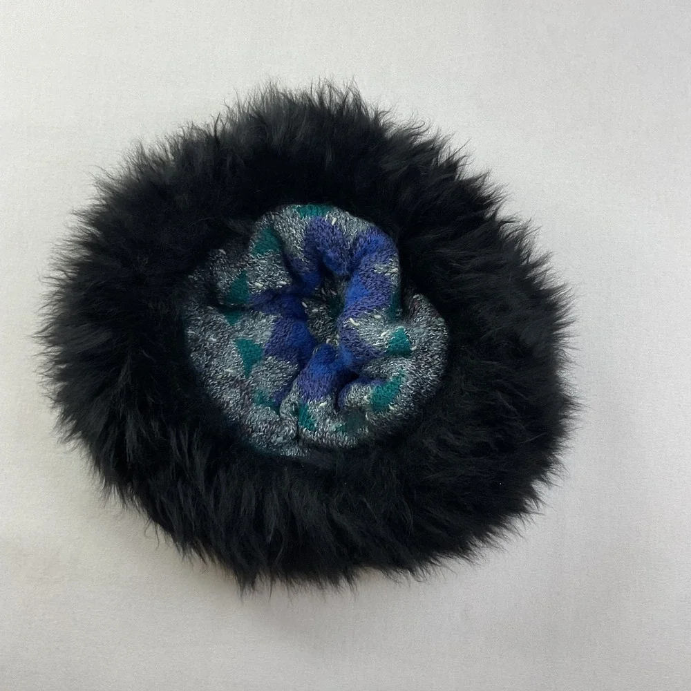 Vintage Plaza Suite by Betmar hat Italy Wool Knit Lamb Fur Trim Blue Green
